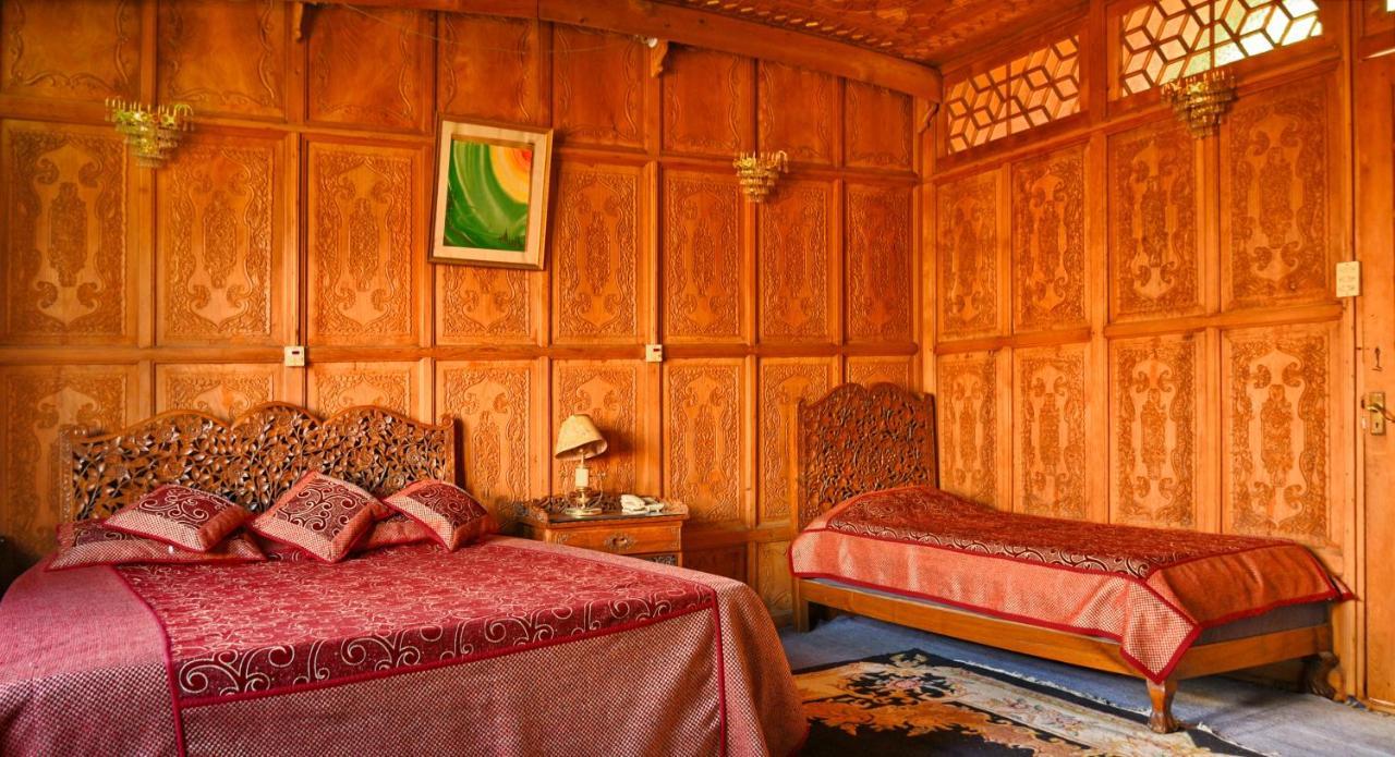 Hotel De Laila House Boat By Sterling Srīnagar Exterior foto