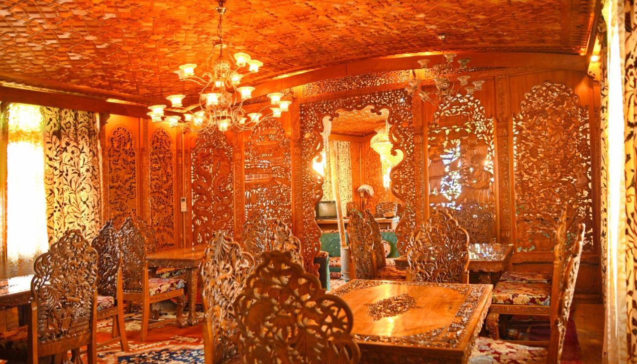 Hotel De Laila House Boat By Sterling Srīnagar Exterior foto