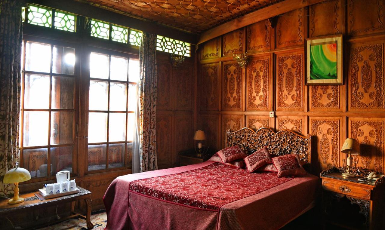 Hotel De Laila House Boat By Sterling Srīnagar Exterior foto